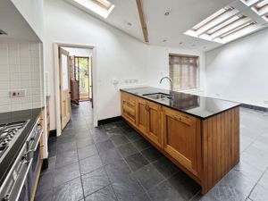 Kitchen- click for photo gallery